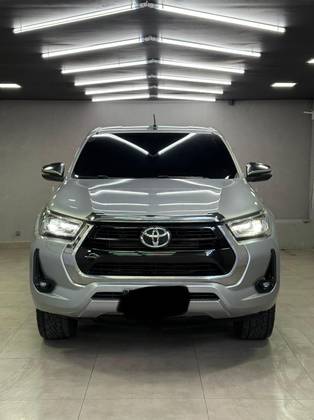 TOYOTA HILUX 2.8 SRX 4X4 CD 16V DIESEL 4P AUTOMÁTICO